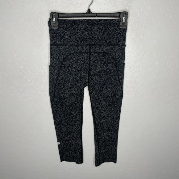 Lululemon Black White Fast & Free Crop Leggings - Picture 3 of 7